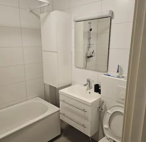 Montana Guest House. *